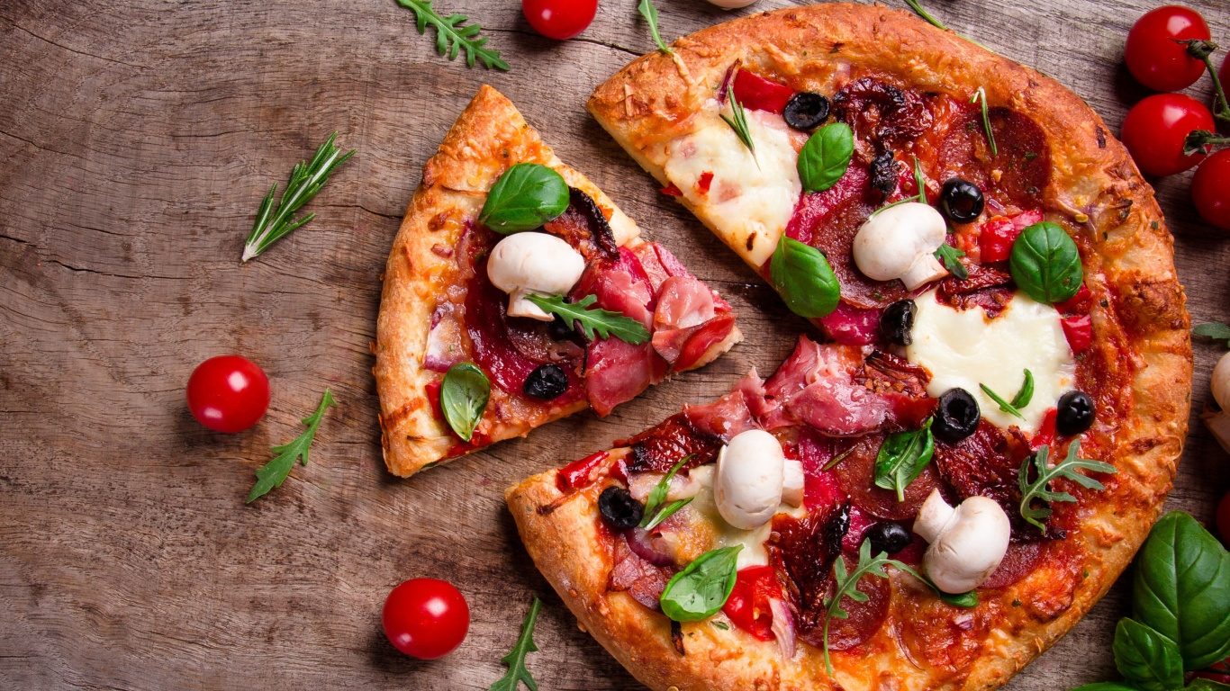 Pizza with mushrooms and olives screenshot #1 1366x768