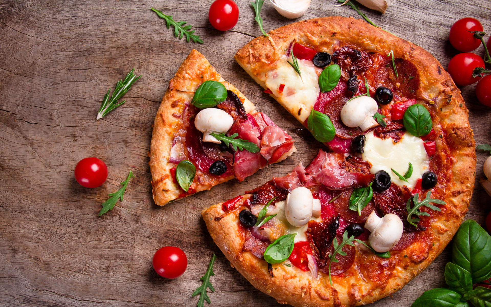 Обои Pizza with mushrooms and olives 1920x1200