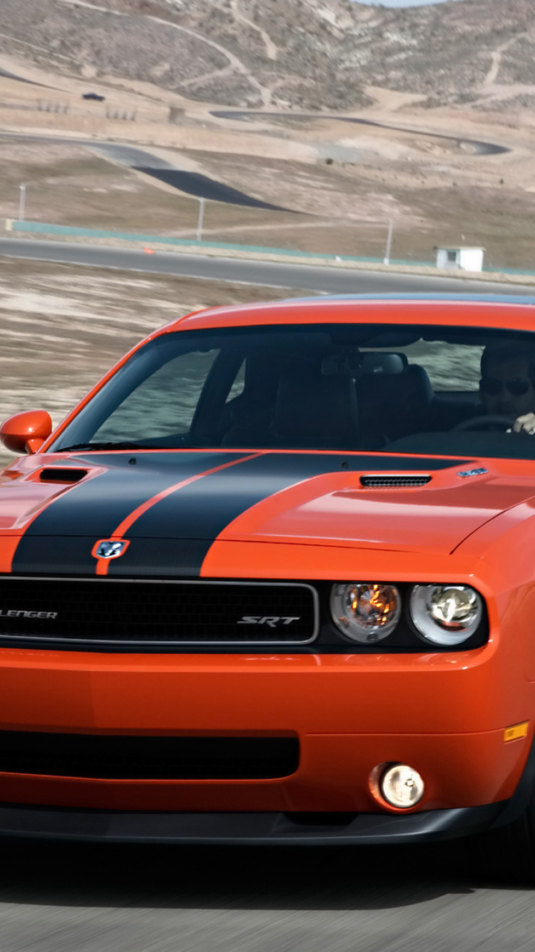 Sfondi Dodge Challenger SRT8 1080x1920