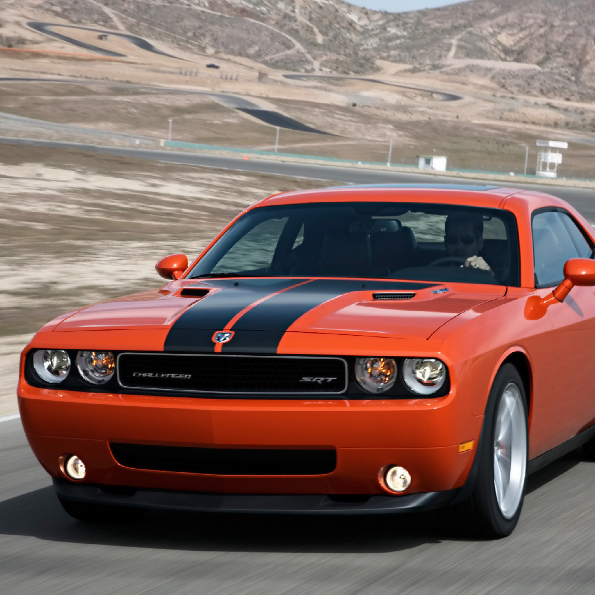 Screenshot №1 pro téma Dodge Challenger SRT8 2048x2048