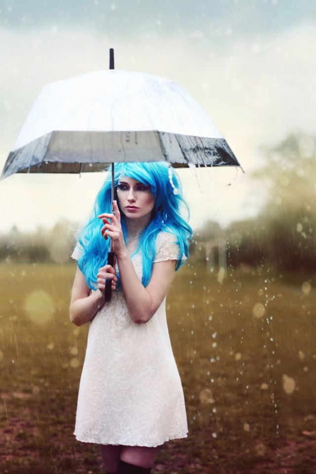Screenshot №1 pro téma Girl With Blue Hear Under Umbrella 640x960