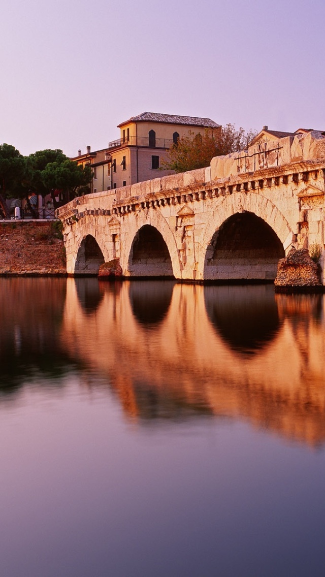 Das Tiberius Bridge, Rimini Wallpaper 640x1136