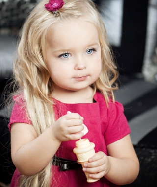 Little Blonde Child - Obrázkek zdarma pro iPhone 6 Plus