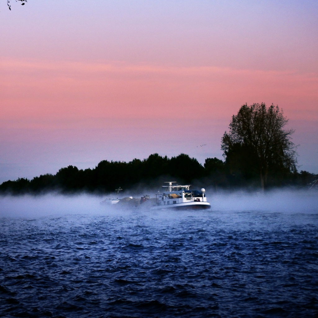 Das Amsterdam Rhine Canal Wallpaper 1024x1024