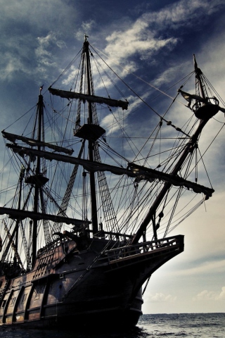 Das Black Pearl Pirates Of The Caribbean Wallpaper 320x480
