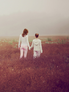 Das Two Girls Walking In The Field Wallpaper 240x320