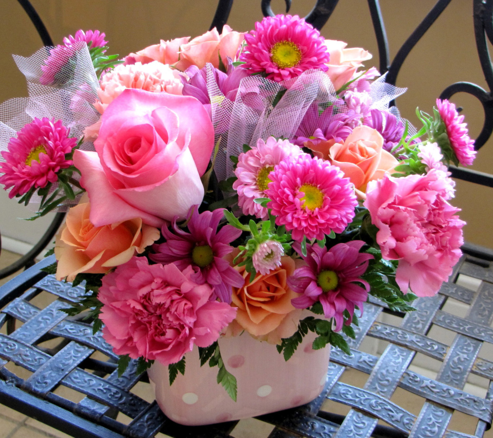 Fondo de pantalla Roses and Carnations 960x854
