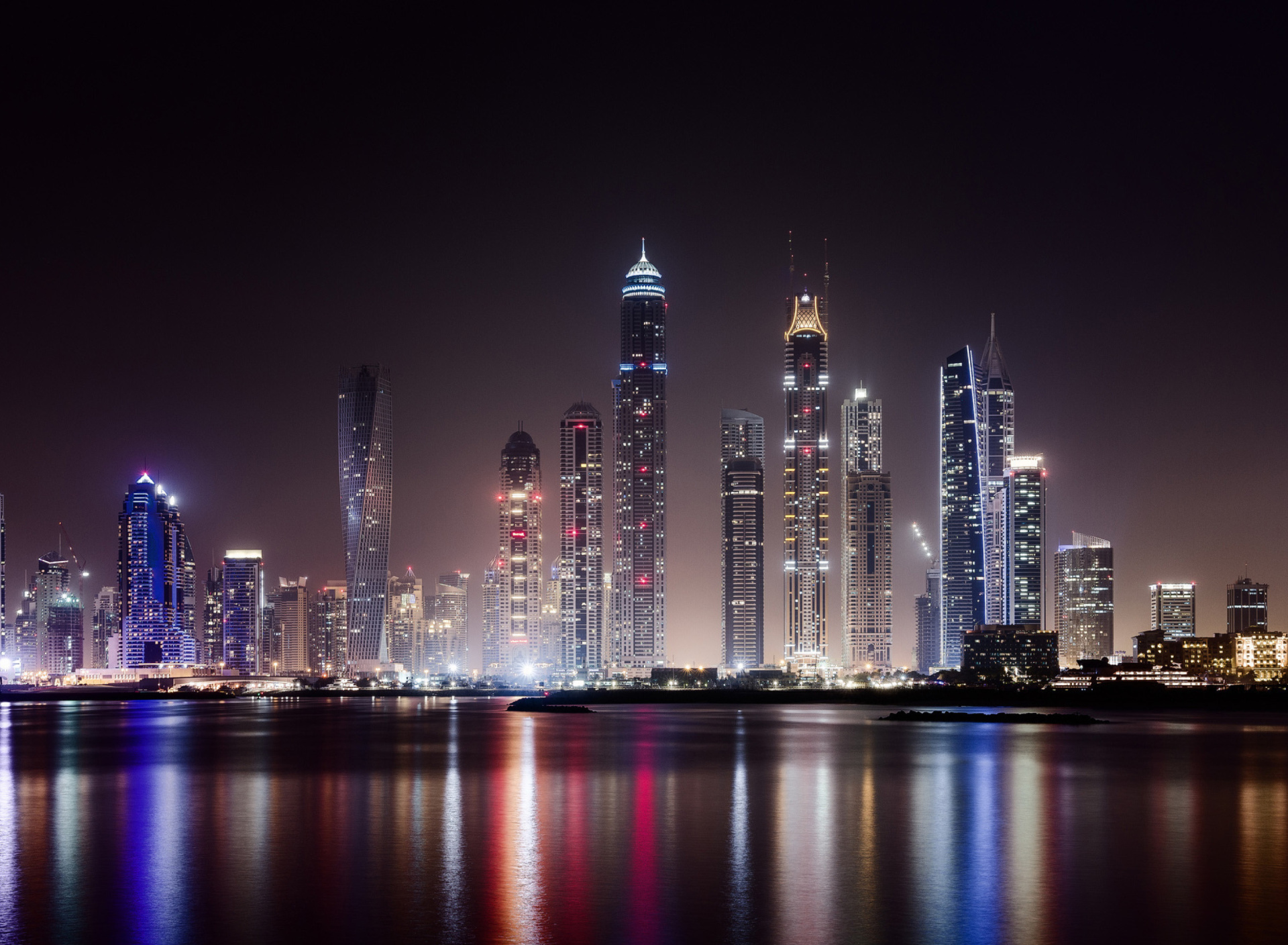 Fondo de pantalla UAE Dubai Photo with Tourist Attractions 1920x1408