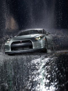 Nissan GTR screenshot #1 240x320