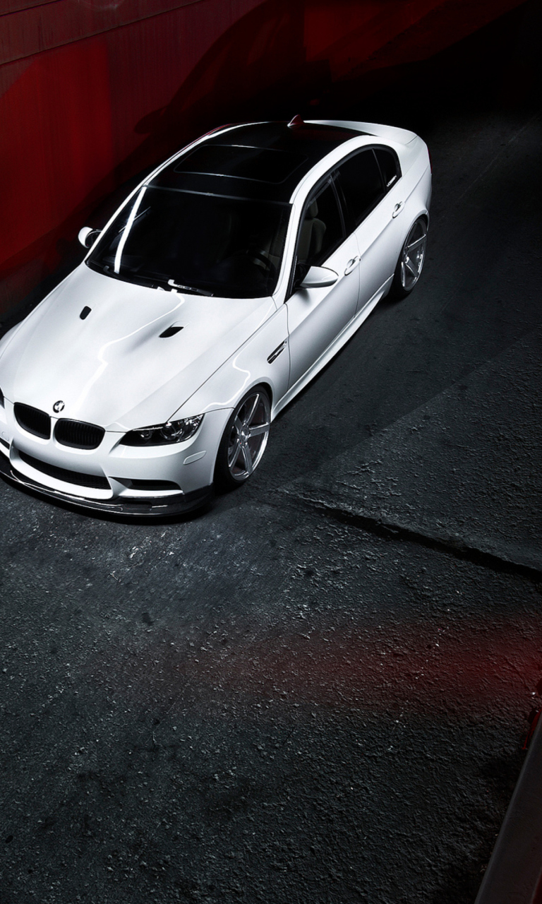 BMW 5 Series screenshot #1 768x1280