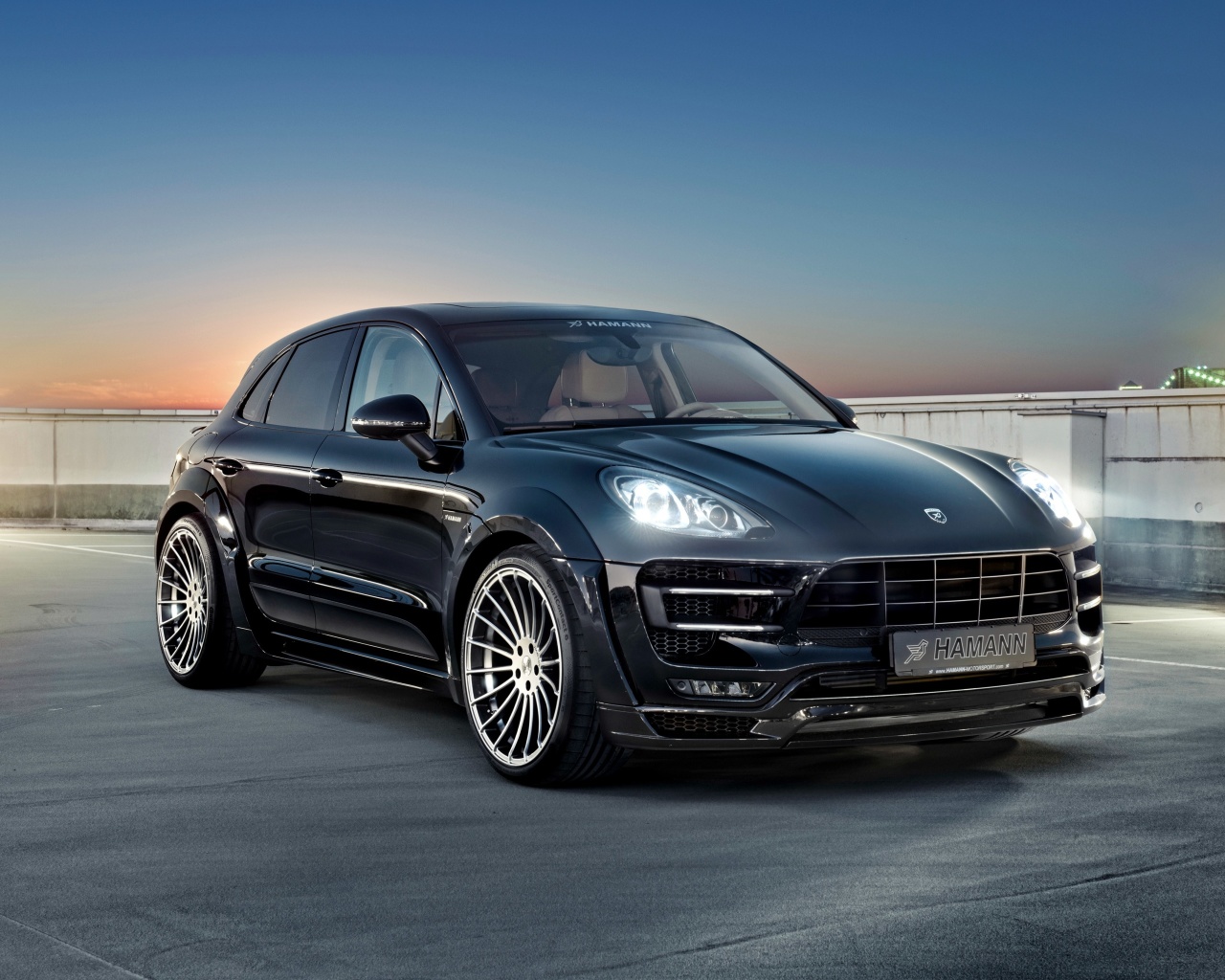 Обои Porsche Macan S Hamann 1280x1024