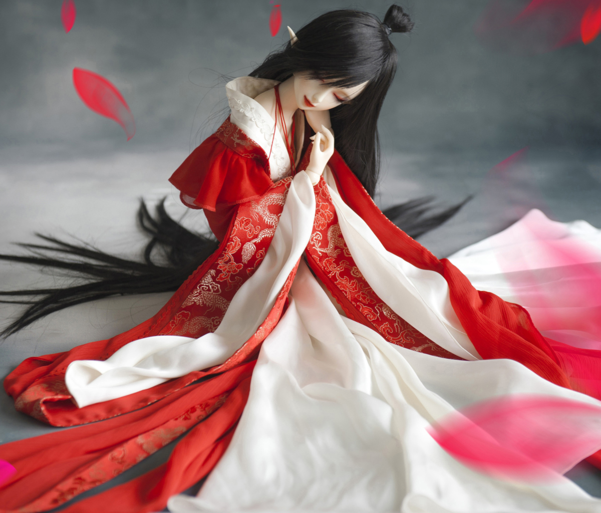 Screenshot №1 pro téma Beautiful Doll In Japanese Kimono 1200x1024