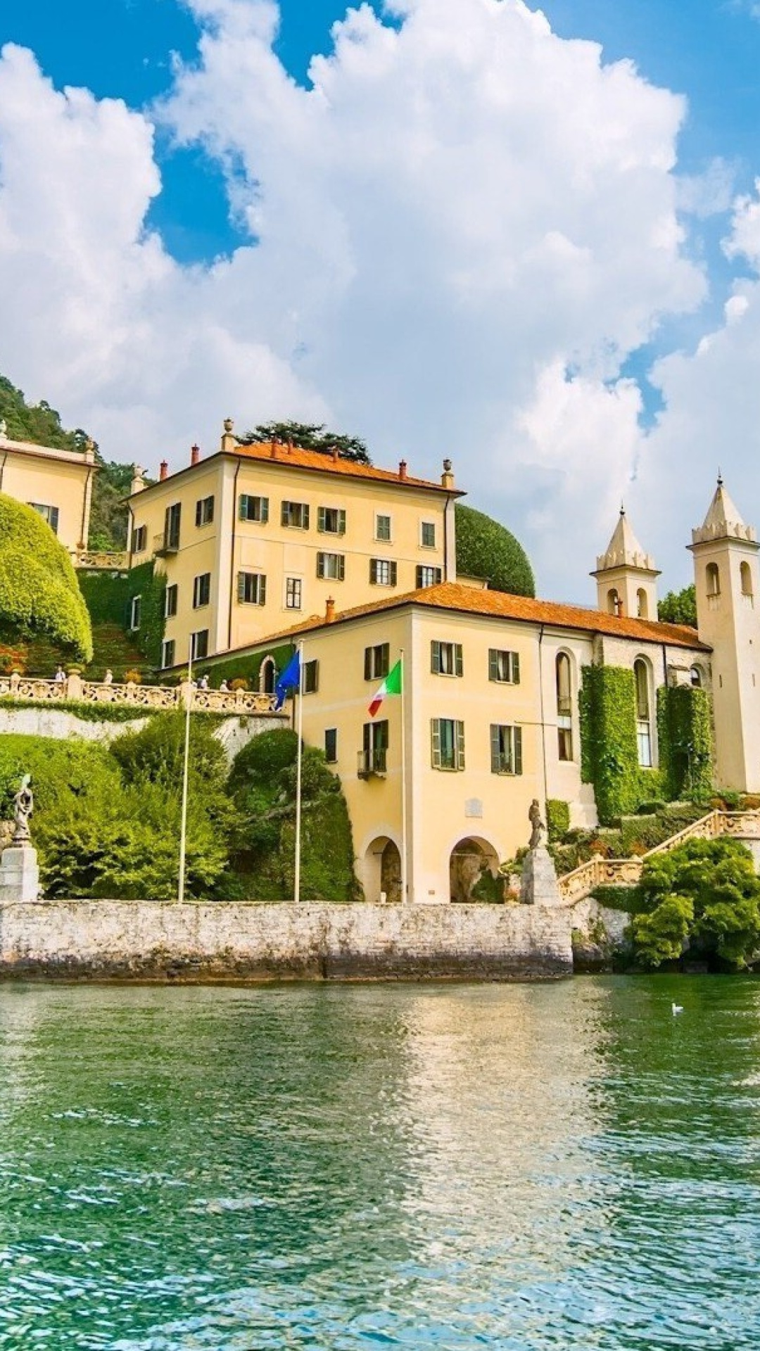 Das Lake Como in Italy Must Visit Wallpaper 1080x1920