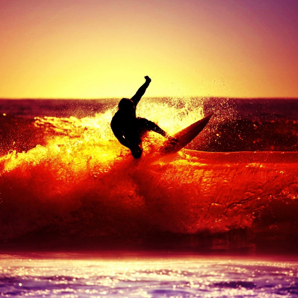 Обои Surfing At Sunset 1024x1024