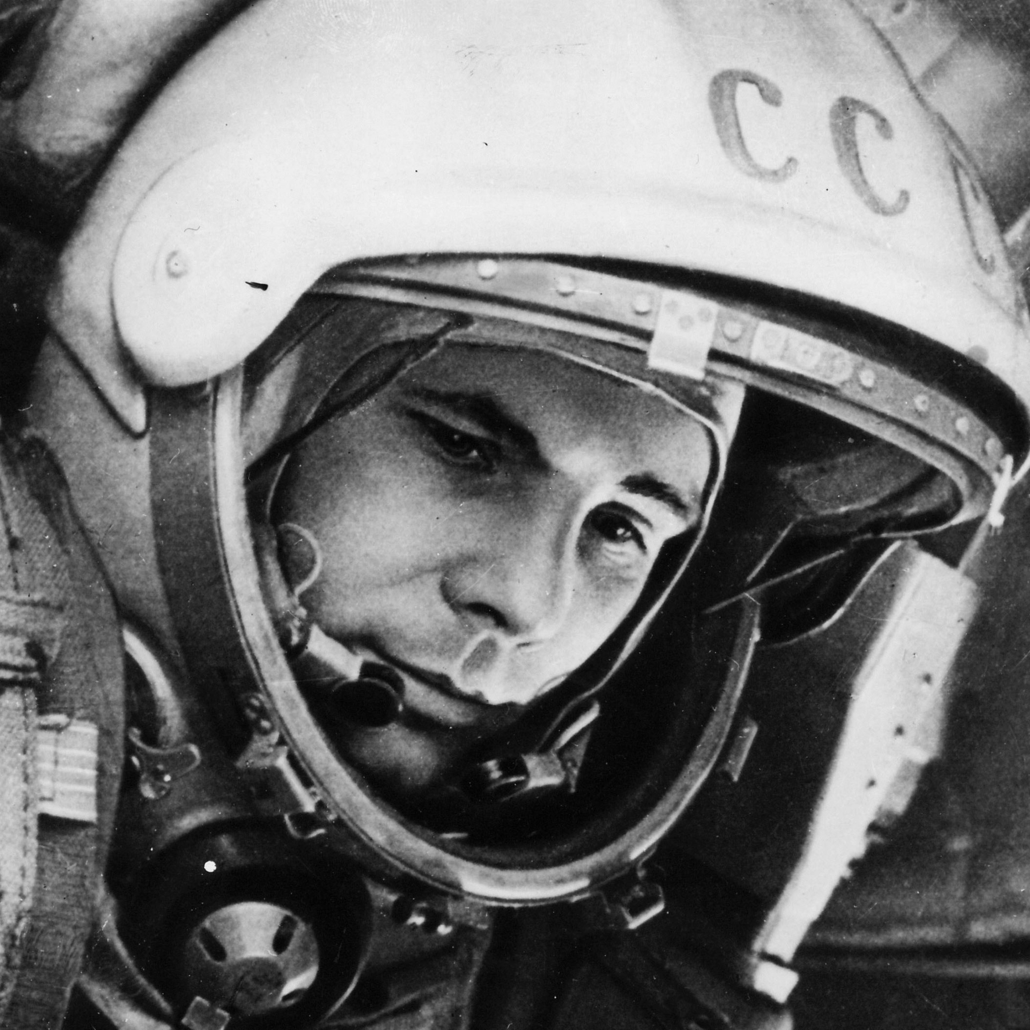 Sfondi Yuri Gagarin First Austronaut 2048x2048