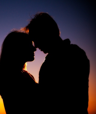Evening Kiss - Obrázkek zdarma pro iPhone 5