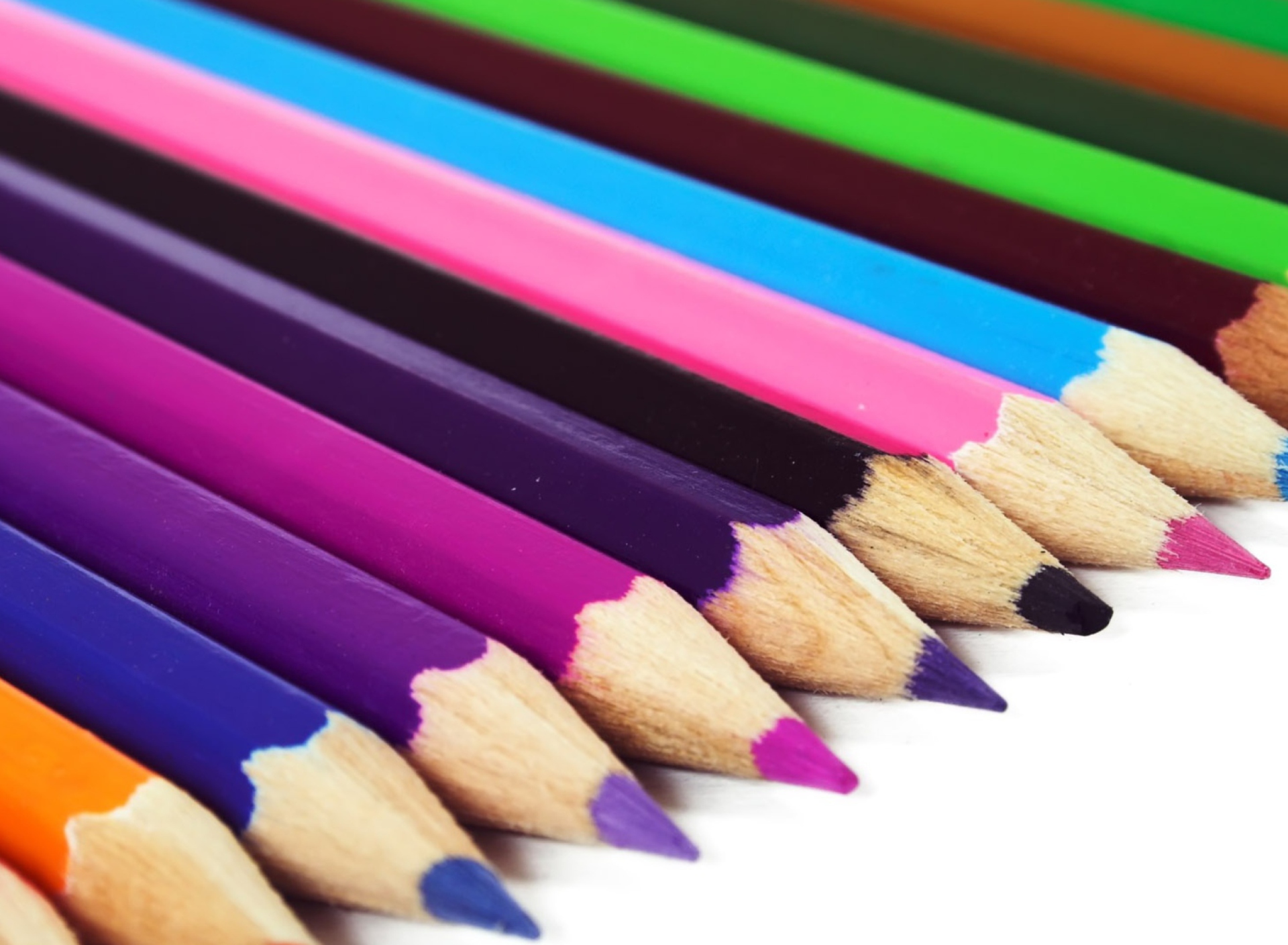 Colored Crayons wallpaper 1920x1408