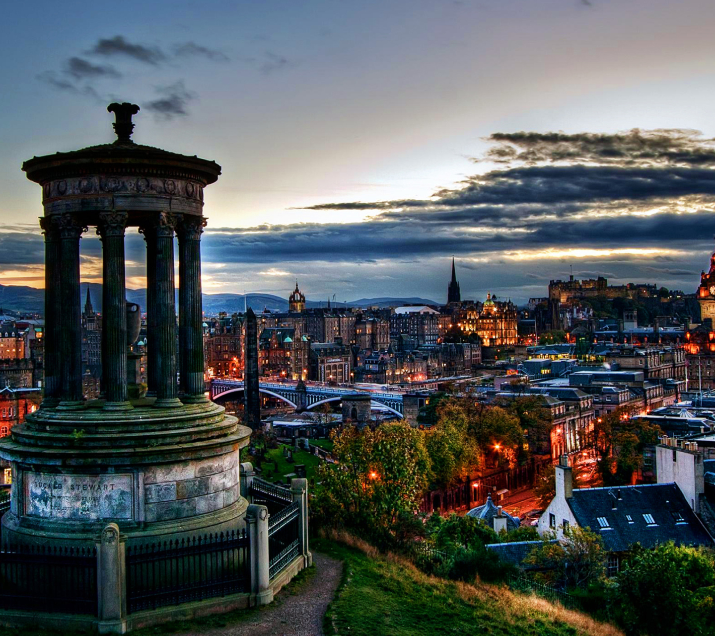 Fondo de pantalla Edinburgh Lights 1440x1280