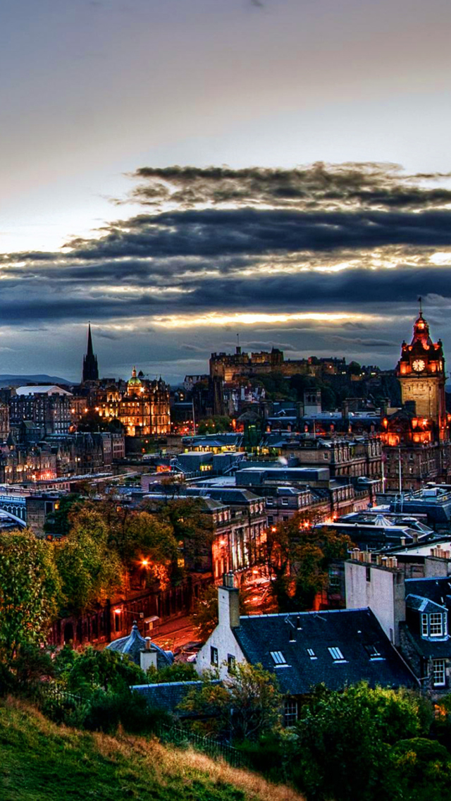 Das Edinburgh Lights Wallpaper 640x1136