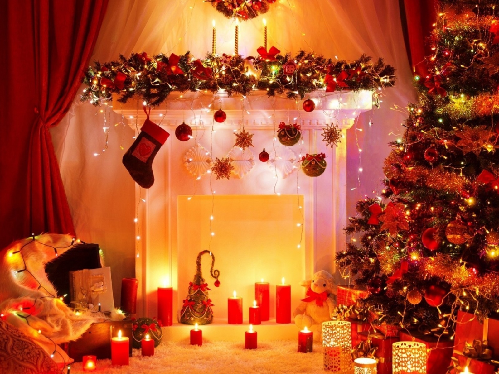 Обои Home christmas decorations 2021 1600x1200