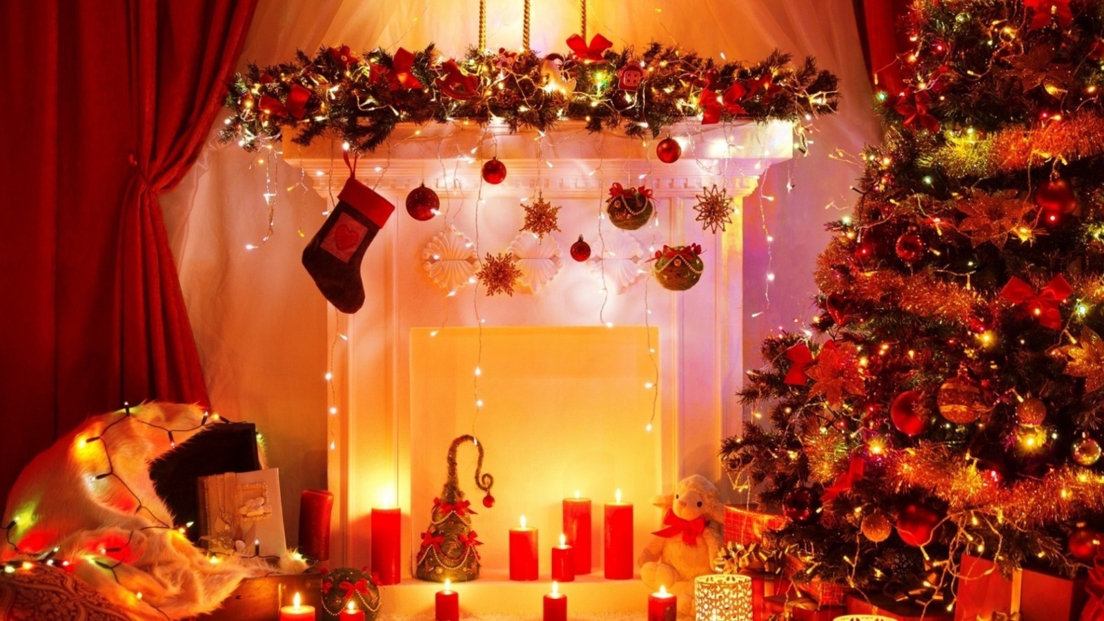 Обои Home christmas decorations 2021 1600x900