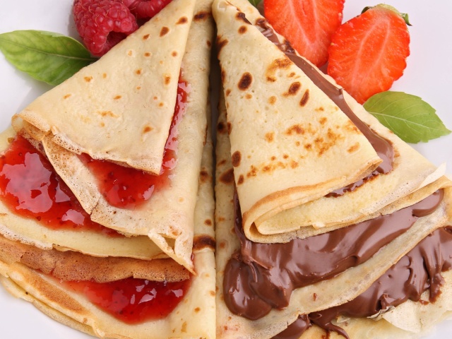 Most delicious pancakes with jam wallpaper 640x480