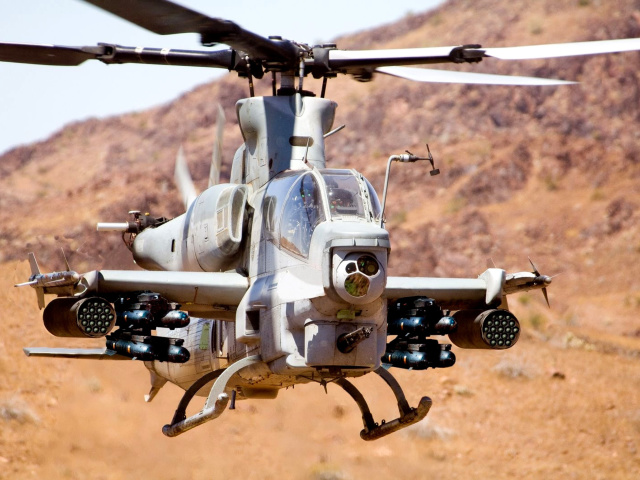 Fondo de pantalla Helicopter Bell AH-1Z Viper 640x480