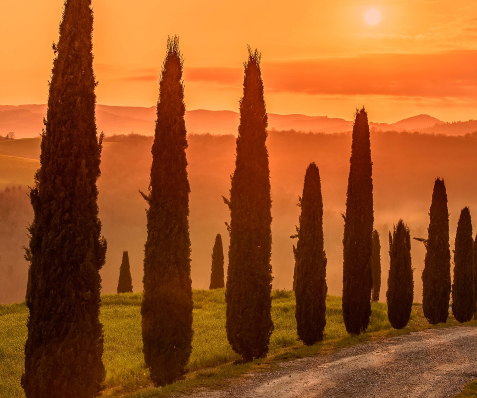 Tuscany Valley Autumn wallpaper 960x800