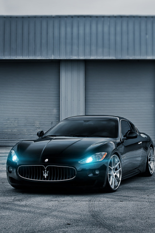 Maserati GranTurismo screenshot #1 320x480