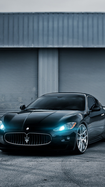 Das Maserati GranTurismo Wallpaper 360x640