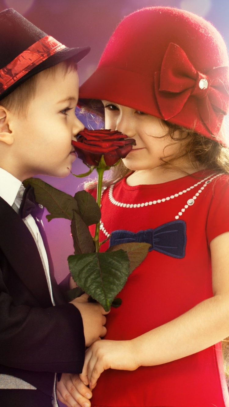 Screenshot №1 pro téma Cute Kids Couple With Rose 750x1334