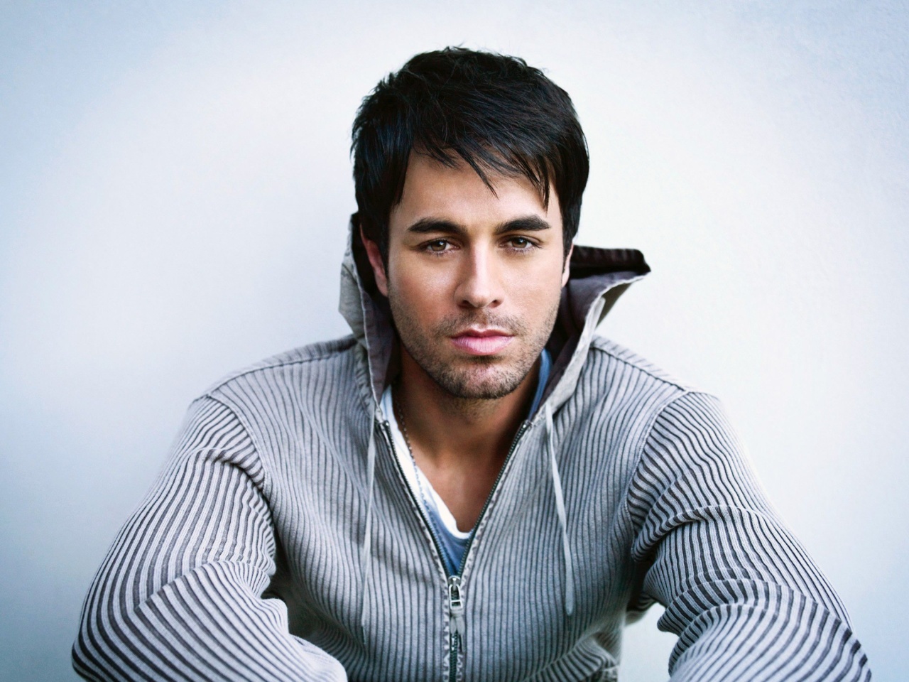 Screenshot №1 pro téma Enrique Iglesias 1280x960