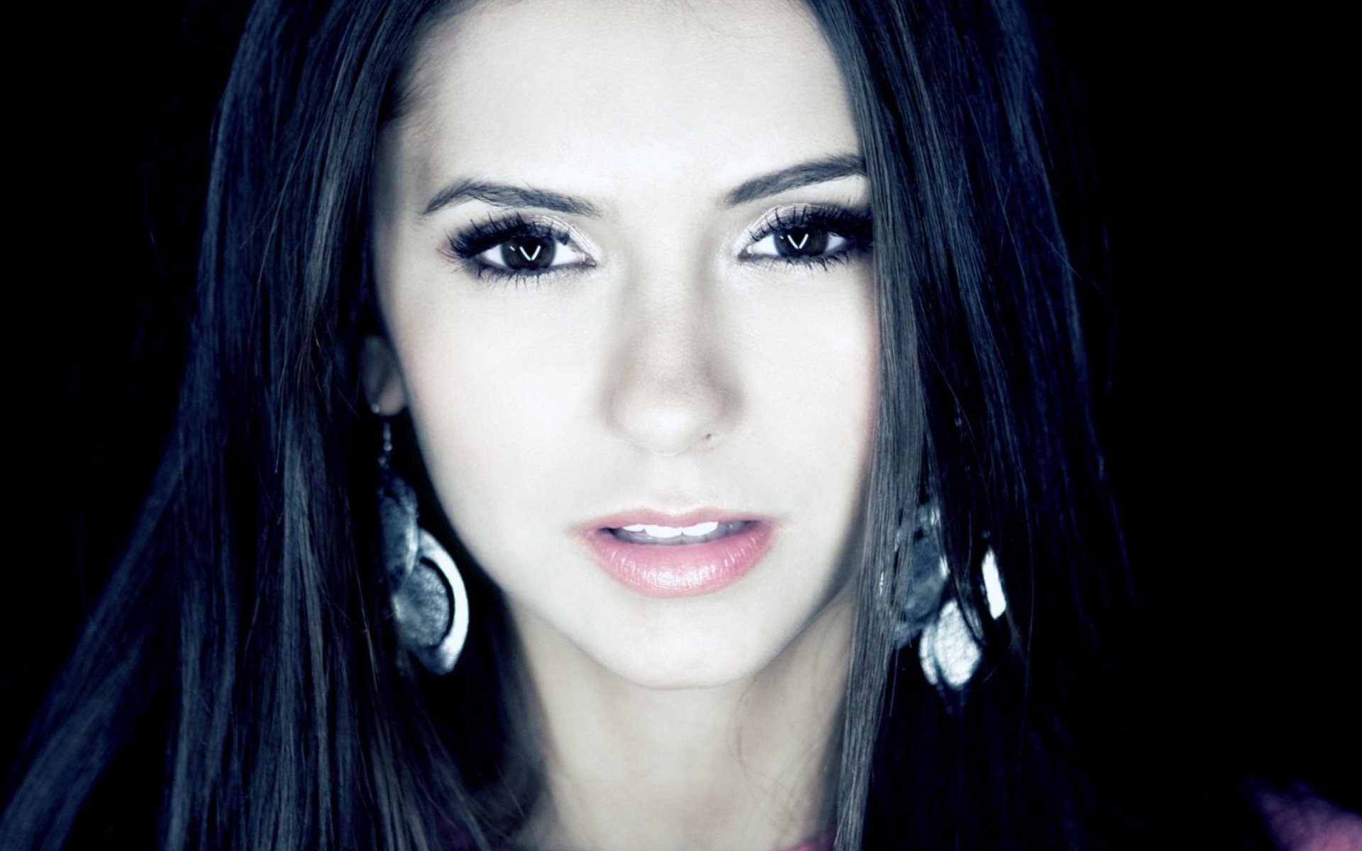 Screenshot №1 pro téma Nina Dobrev 1920x1200