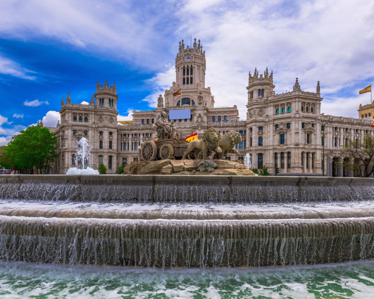 Sfondi Plaza de Cibeles in Madrid 1280x1024