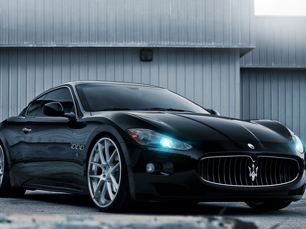 Fondo de pantalla Maserati GranTurismo HD 1024x768
