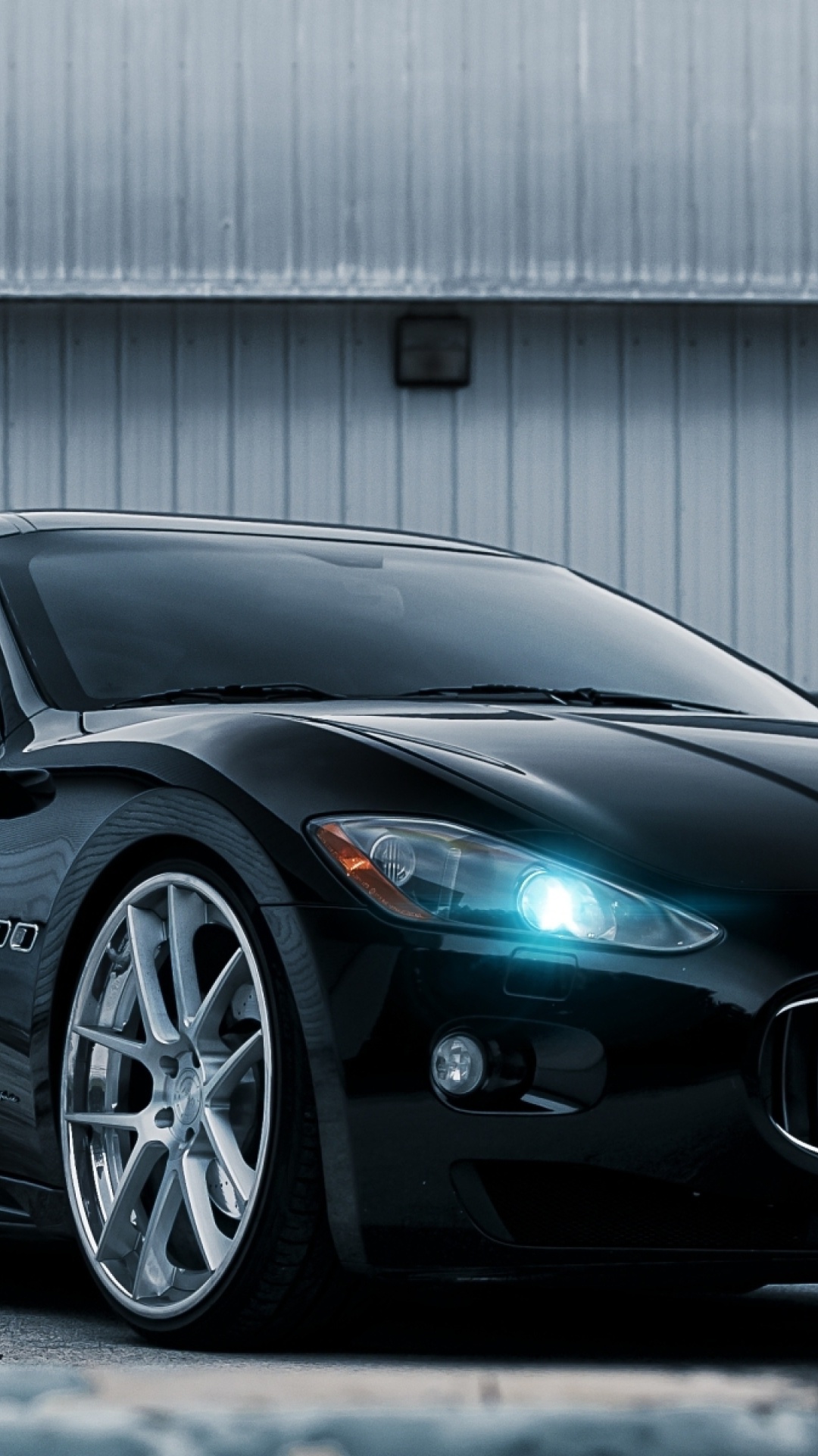 Fondo de pantalla Maserati GranTurismo HD 1080x1920