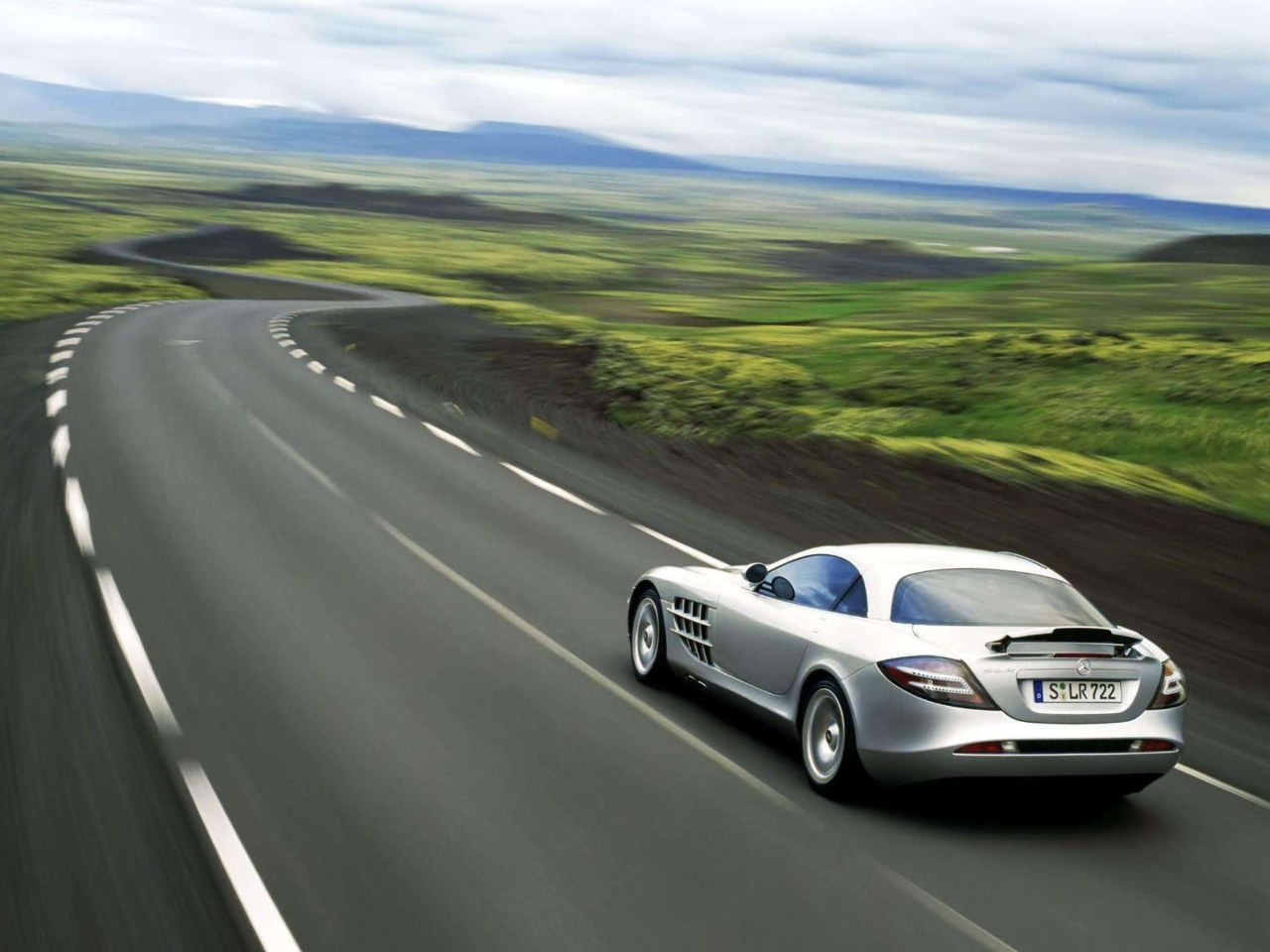 Screenshot №1 pro téma SLR Mclaren Mercedes Benz 1280x960