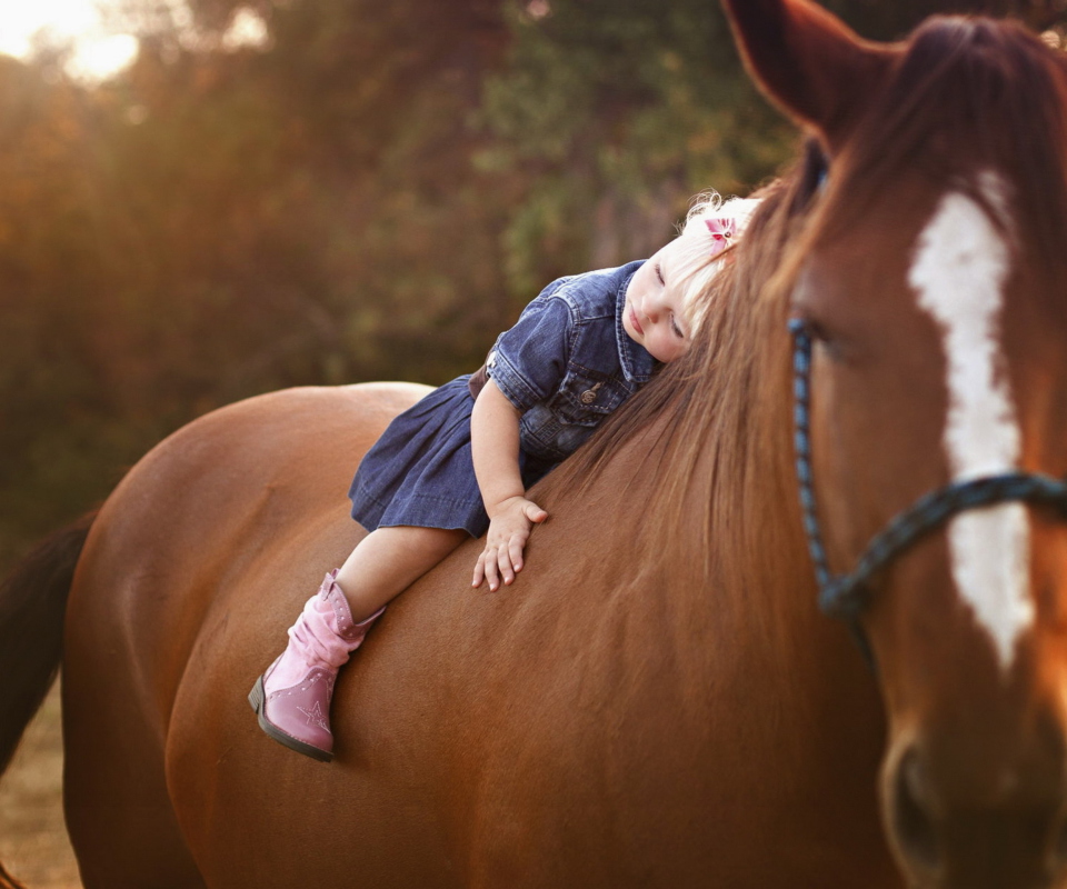 Screenshot №1 pro téma Blonde Child On Horse 960x800