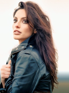 Screenshot №1 pro téma Beautiful Brunette Wearing Black Leather Jacket 240x320