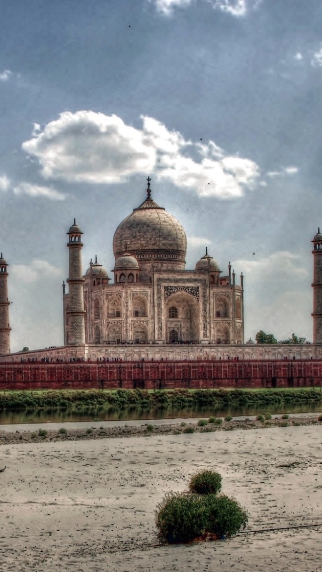 Taj Mahal, India wallpaper 640x1136