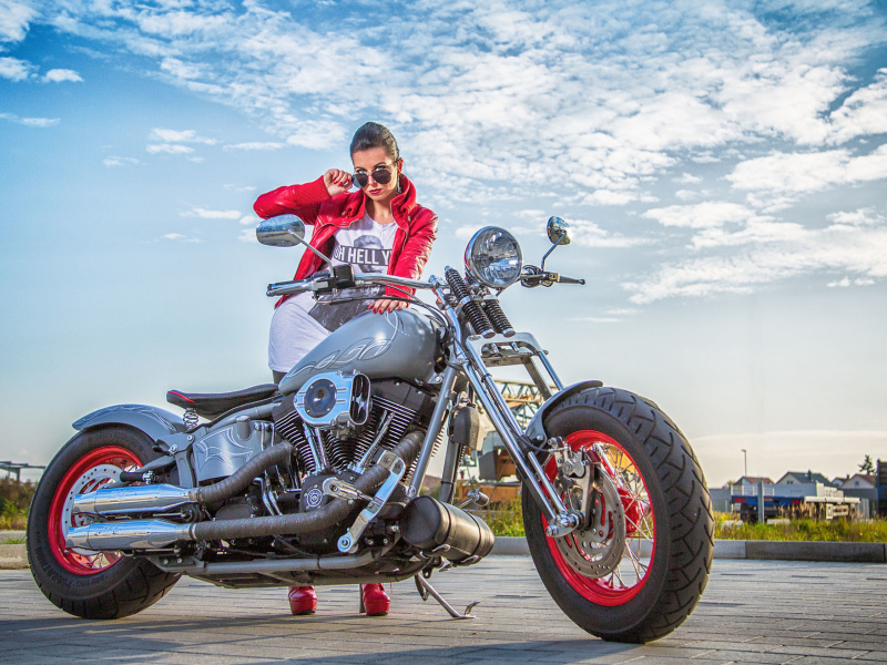 Screenshot №1 pro téma Harley Davidson with Cute Girl 800x600