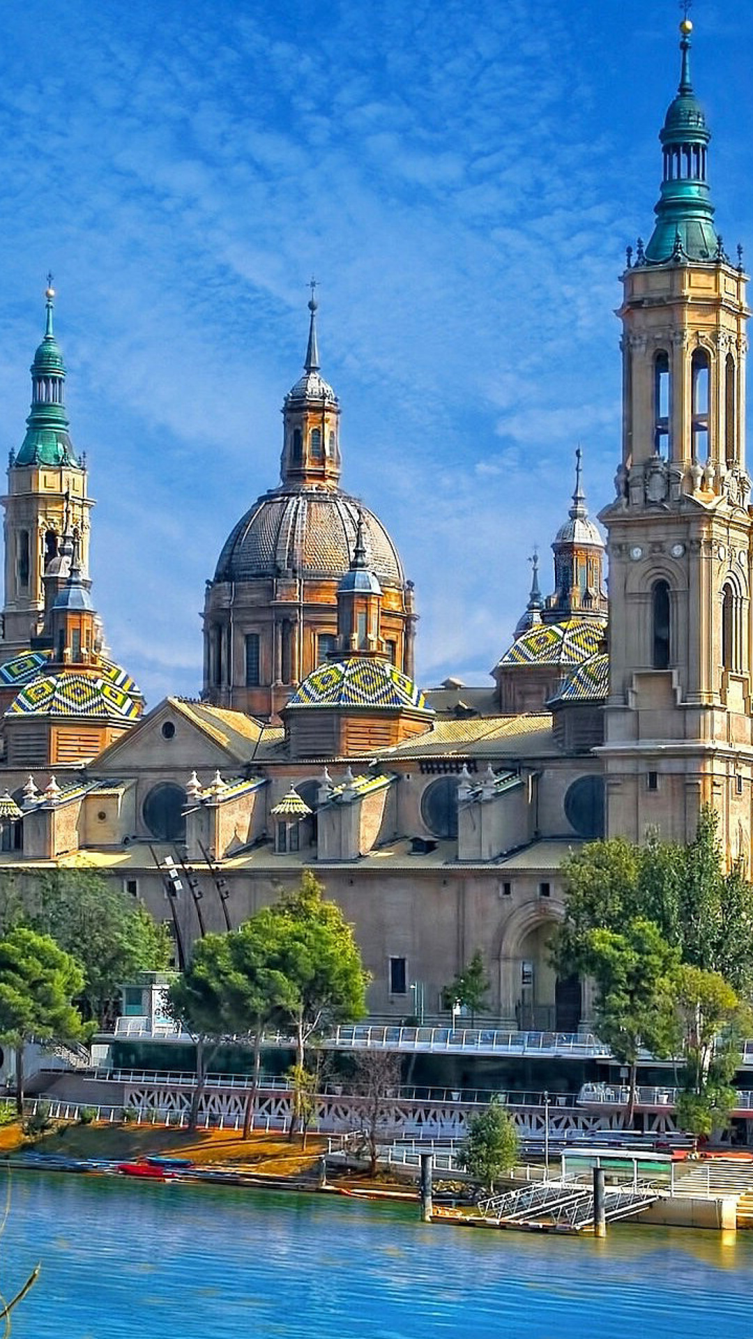 Обои Basilica of Our Lady of the Pillar, Zaragoza, Spain 1080x1920