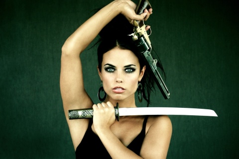 Screenshot №1 pro téma Warrior girl with swords 480x320