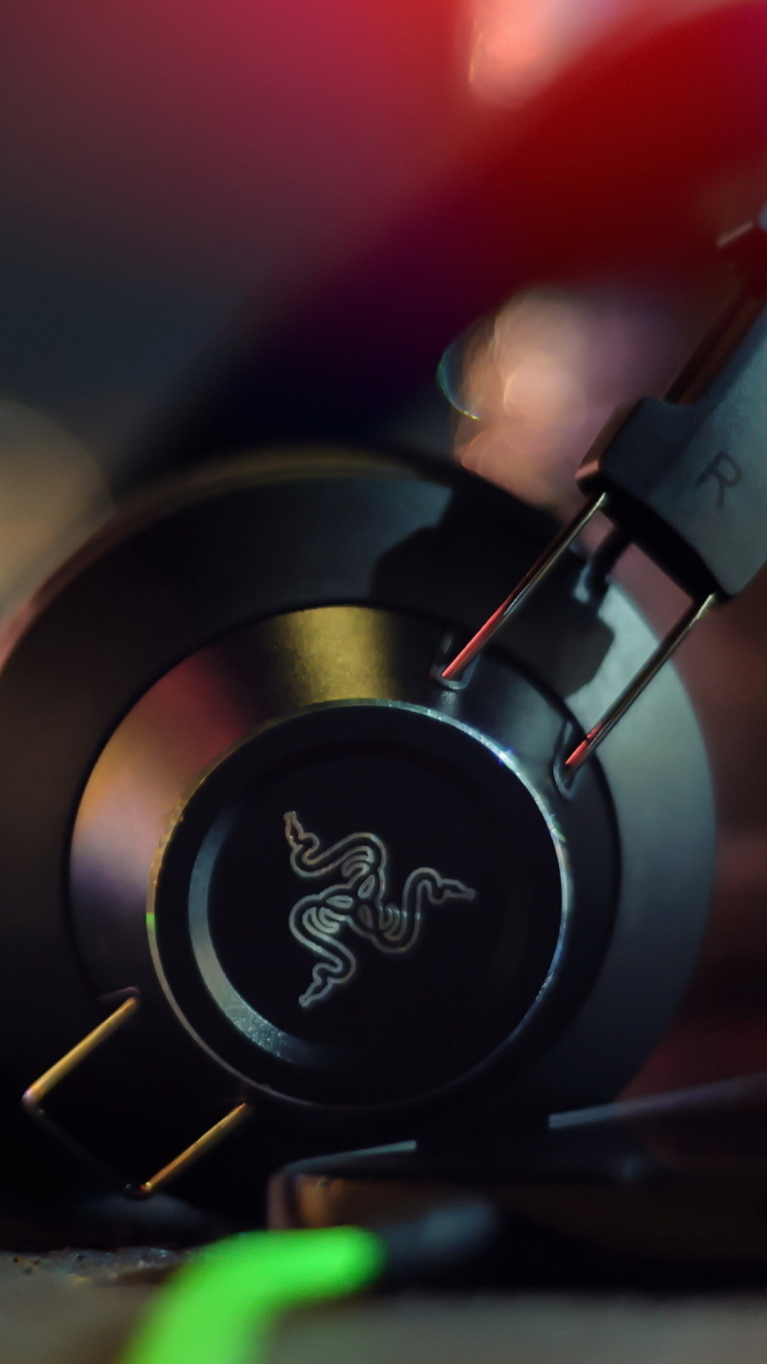 Sfondi Razer Adaro DJ Analog Headphones 1080x1920