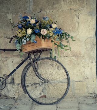 Bicycle With Basket Full Of Flowers - Obrázkek zdarma pro 132x176