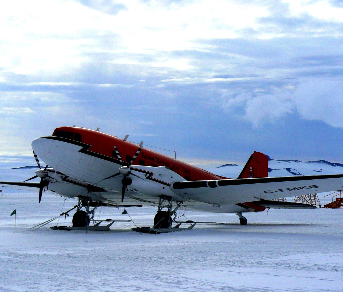 Screenshot №1 pro téma Douglas DC 3 1200x1024