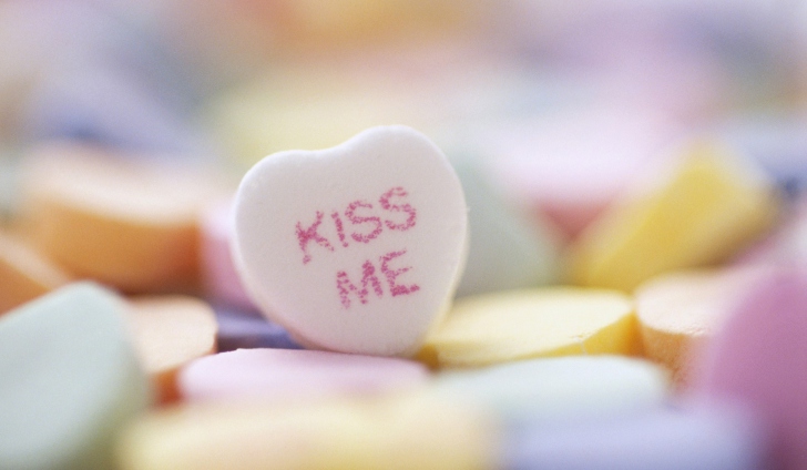 Sfondi Kiss Me Heart Candy