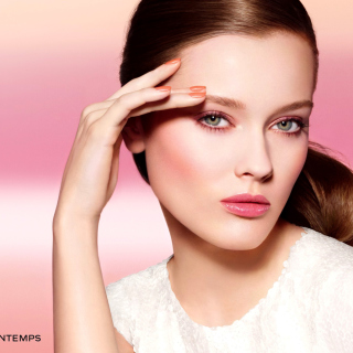 Chanel Lipstick - Fondos de pantalla gratis para iPad 3