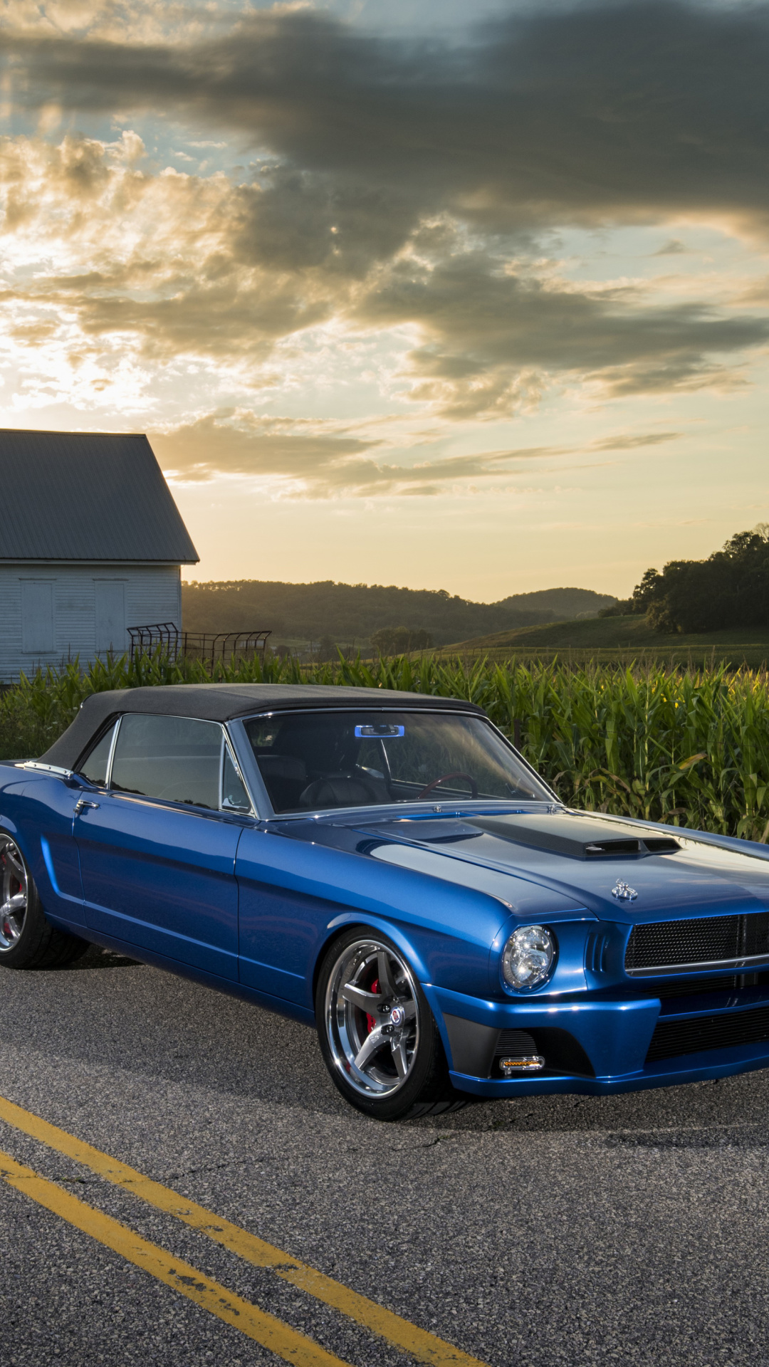 Screenshot №1 pro téma 1965 Convertible Mustang Ballistic Ringbrothers 1080x1920