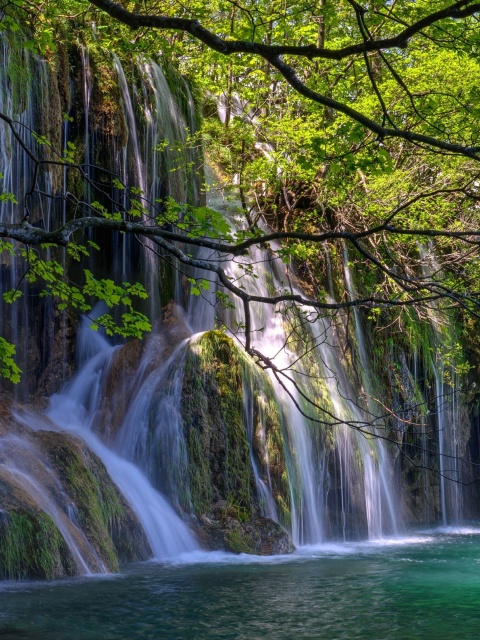 Обои Waterfalls in National park Plitvice 480x640